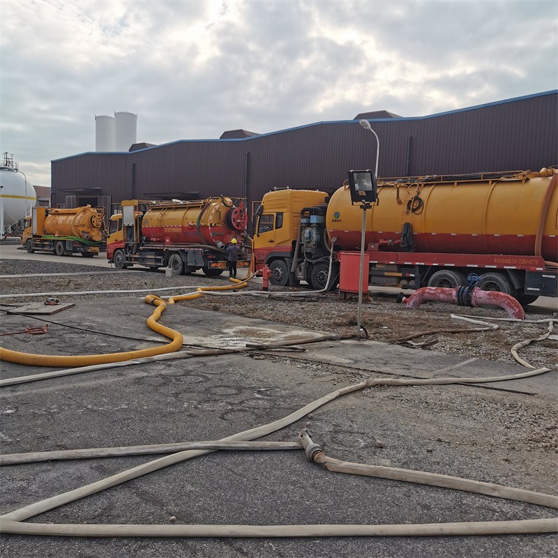 越西污水池清理