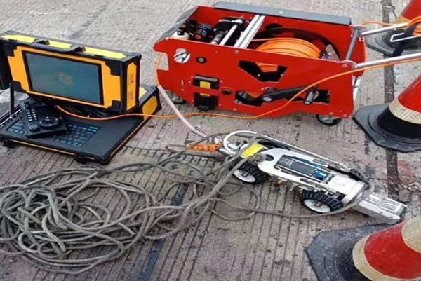 越西CCTV管道检测机器人